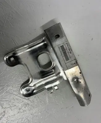 BMW 3 F30 F35 F31 Radiator support slam panel bracket 51117266194