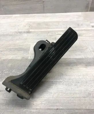 Volkswagen PASSAT B7 Accelerator throttle pedal 1K1721503AB 6PV01049800