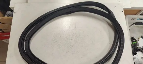 Volvo V40 Front door rubber seal 31385841