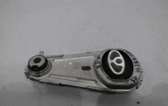 Renault Clio III Engine mount vacuum valve 