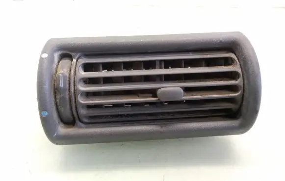 Land Rover Discovery Dash center air vent grill