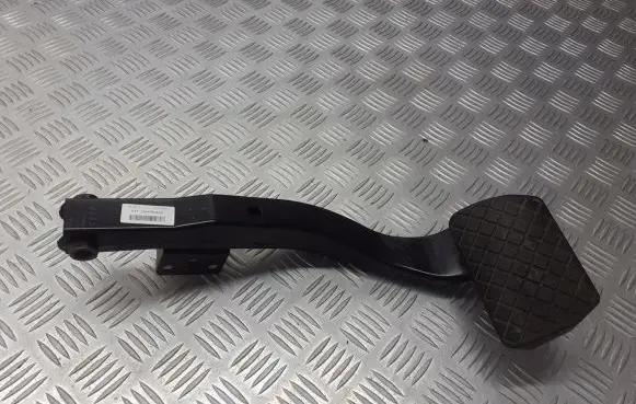 Audi A6 S6 C6 4F Clutch pedal 4F1723140