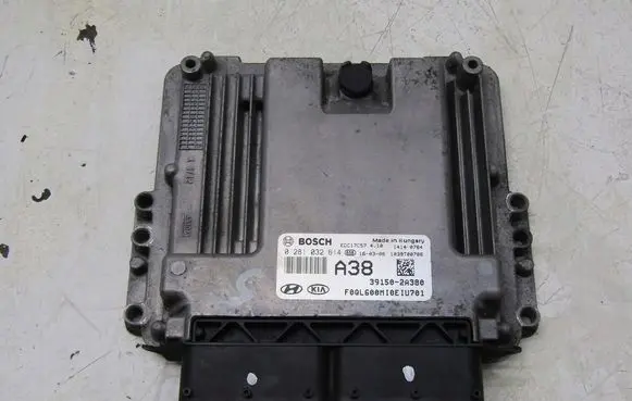 KIA Sportage Engine control unit/module ECU 39150-2A380