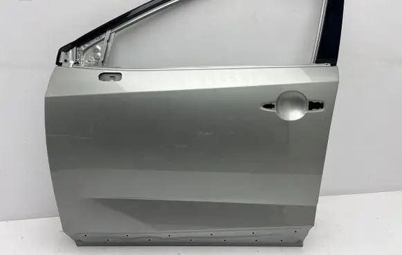Nissan Qashqai J12 Front door SULIK11