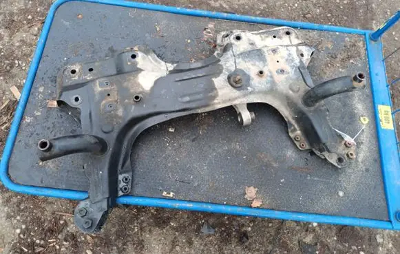 Opel Combo D Front subframe