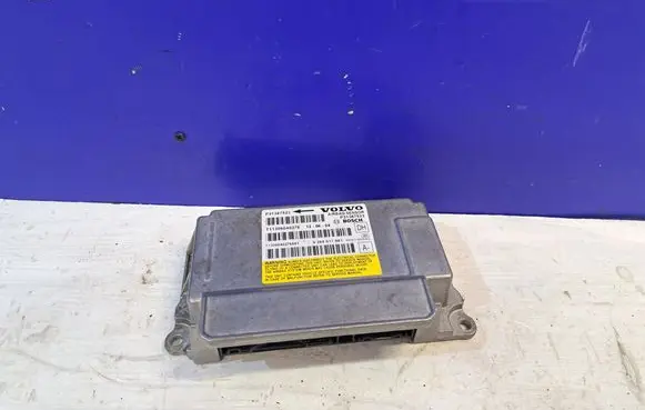 Volvo S60 Airbag control unit/module 31387523 P31387523