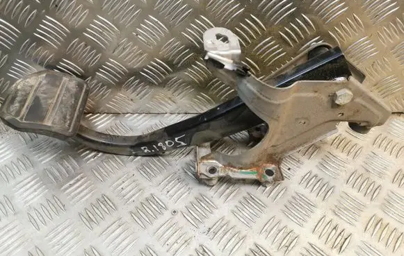 Land Rover Range Rover Sport L320 Brake pedal SKB000431