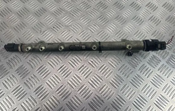 Mercedes-Benz C W203 Fuel main line pipe A6460700295