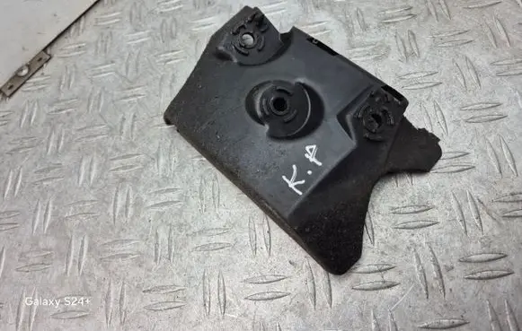 Seat Altea XL Front bumper mounting bracket 5P0807183A