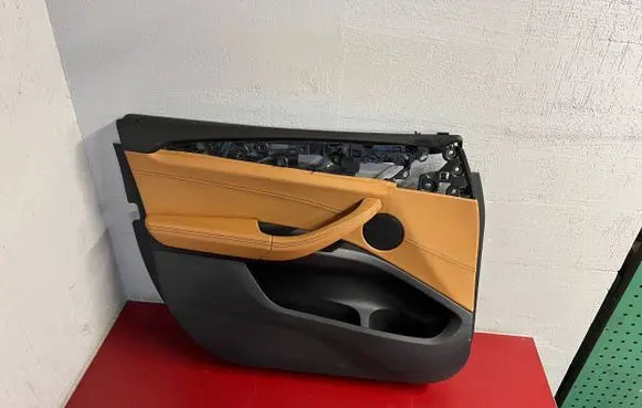 BMW X3 G01 Front door card panel trim