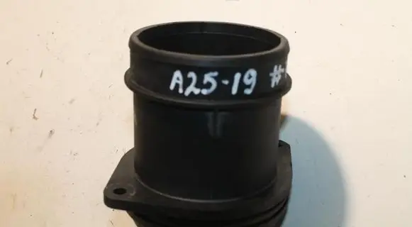Volvo XC90 Mass air flow meter 0281002730