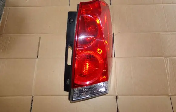 Nissan Quest Rear/tail lights