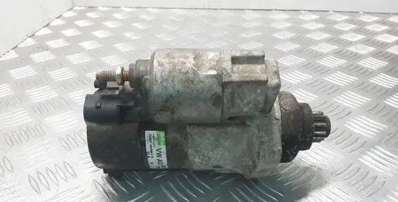 Skoda Fabia Mk2 (5J) Starter motor 02Z911023H