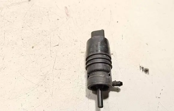 Mercedes-Benz SLK R172 Windscreen/windshield washer pump 2218690121