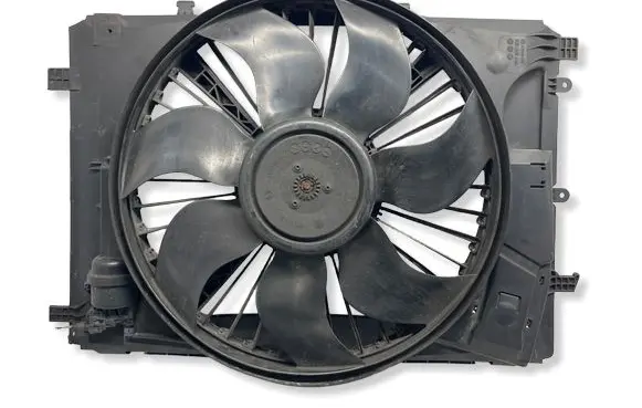 Mercedes-Benz E W212 Electric radiator cooling fan A2045000755