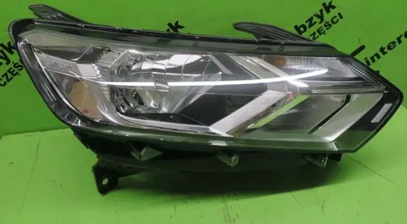 Dacia Sandero Headlight/headlamp