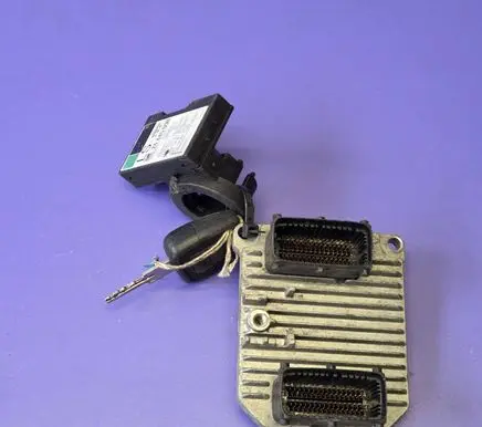Opel Zafira A Engine ECU kit and lock set 09158726 5WK9157