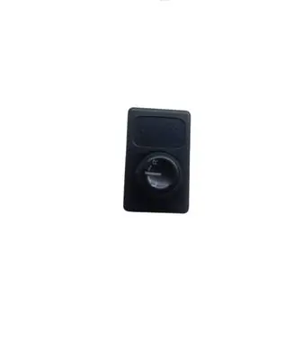 Nissan Primera Wing mirror switch Zb4
