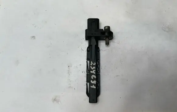 BMW 3 E90 E91 Crankshaft position sensor 7805188
