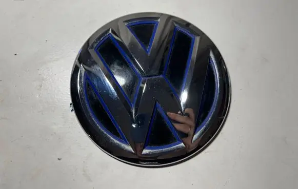 Volkswagen e-Up Manufacturers badge/model letters 12E853630