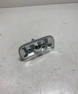 Audi A6 S6 C6 4F Front fender indicator light 8E0949127