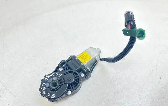 Honda Accord Seat adjustment motor WR12714 213585242200