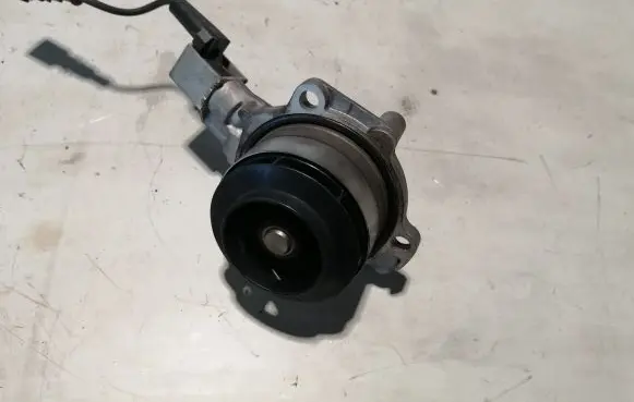 Volkswagen PASSAT B8 Water pump
