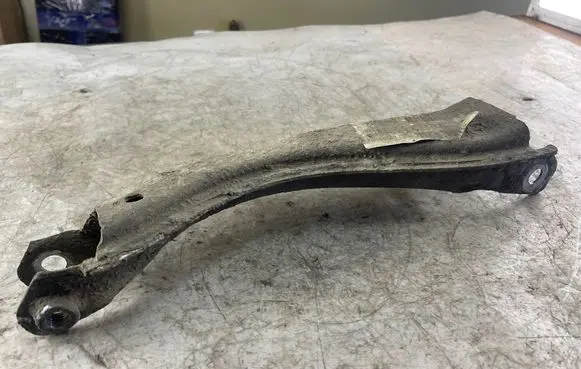 Volvo S60 Rear control arm P30639815