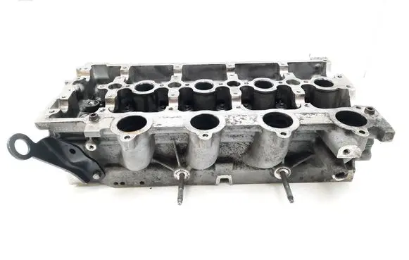 Volvo V50 Engine head 9641752610