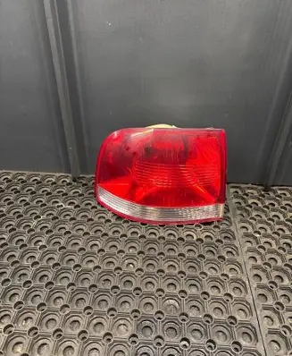Volkswagen Touareg I Rear/tail lights 28259002