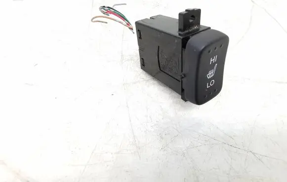 Honda CR-V Seat heating switch M33026 M32045
