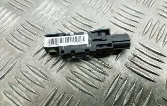 Audi A4 S4 B6 8E 8H Airbag deployment crash/impact sensor 8E0959651A