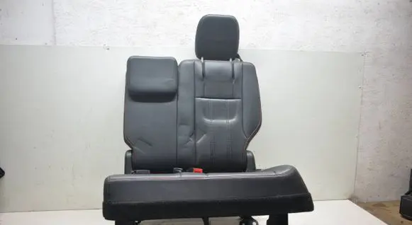 Chrysler Town u0026 Country V Rear seat 