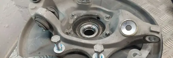 Mercedes-Benz CLS C218 X218 Rear wheel hub A2125460643