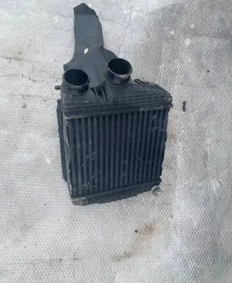Maserati Ghibli Intercooler radiator 670039351 16486251 2671017