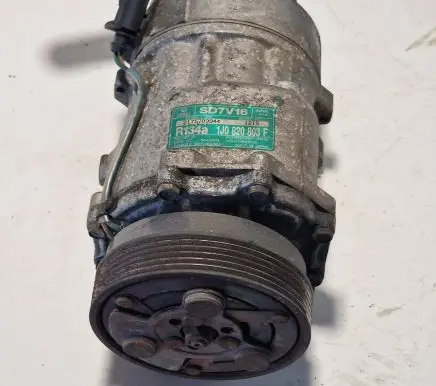Volkswagen Golf V Air conditioning (A/C) compressor (pump) 1J0820803F SD7V16 2175709944