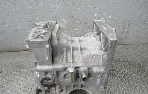 Nissan Leaf II (ZE1) Electric car motor 