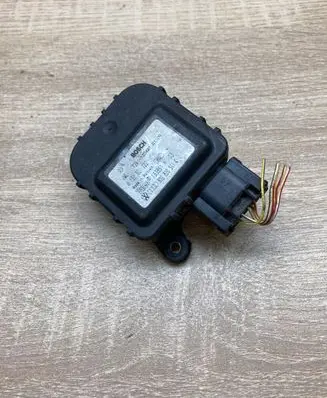 Audi A3 S3 8L Air flap motor/actuator 8D2820511C 0132801122