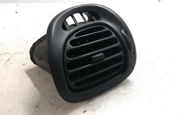 Citroen Xsara Picasso Dashboard side air vent grill/cover trim 9631280177