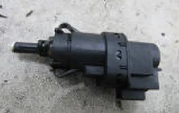 Ford Ecosport Brake pedal sensor switch GMAUTO4574097
