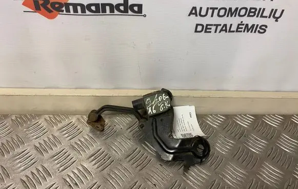 Audi A6 S6 C6 4F Headlight/headlamp level sensor 1T0907503