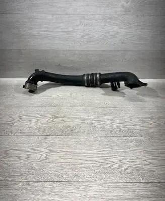 BMW 5 G30 G31 G38 Intercooler hose/pipe 8601684 11884414