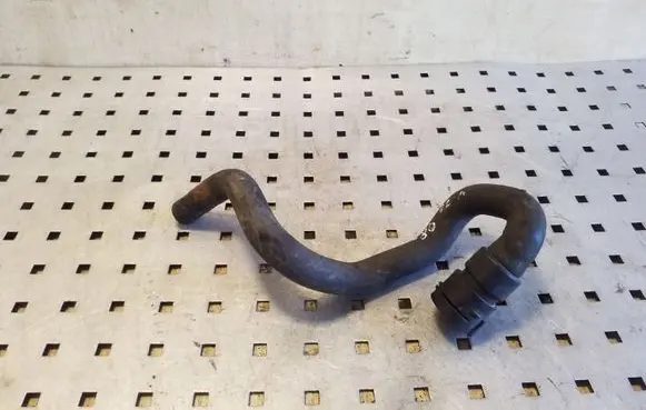 Volvo V70 Engine coolant pipe/hose