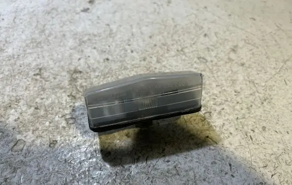 Toyota RAV 4 (XA40) Number plate light