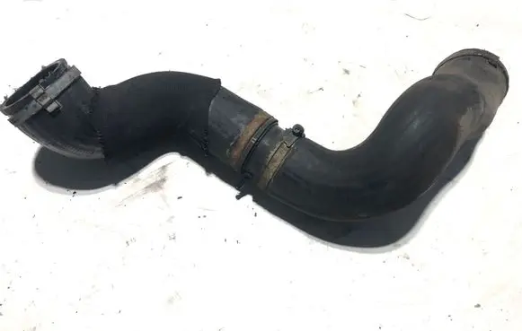 Volvo XC60 Intercooler hose/pipe 30792884 PA66G1700