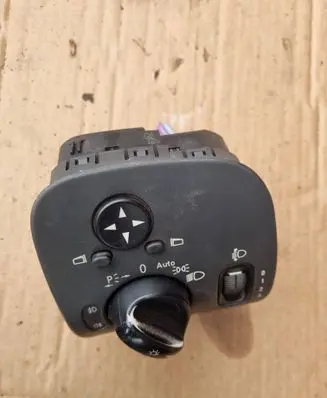 Mercedes-Benz C W203 Light switch 24406574725 A2035450604 04058515