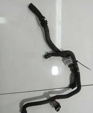 Skoda Superb B6 (3T) Engine coolant pipe/hose 