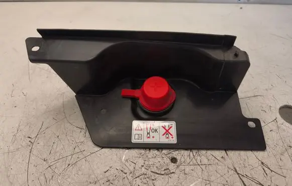 BMW X1 F48 F49 Battery box tray cover/lid 7290727