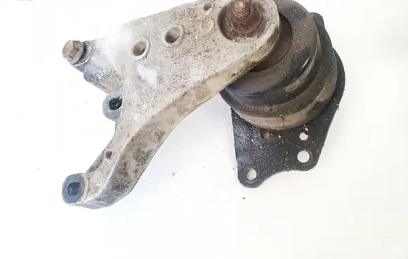 Skoda Praktik (5J8) Engine mount bracket 6q0199185ab