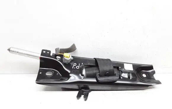Volvo V70 Front seatbelt 39818796